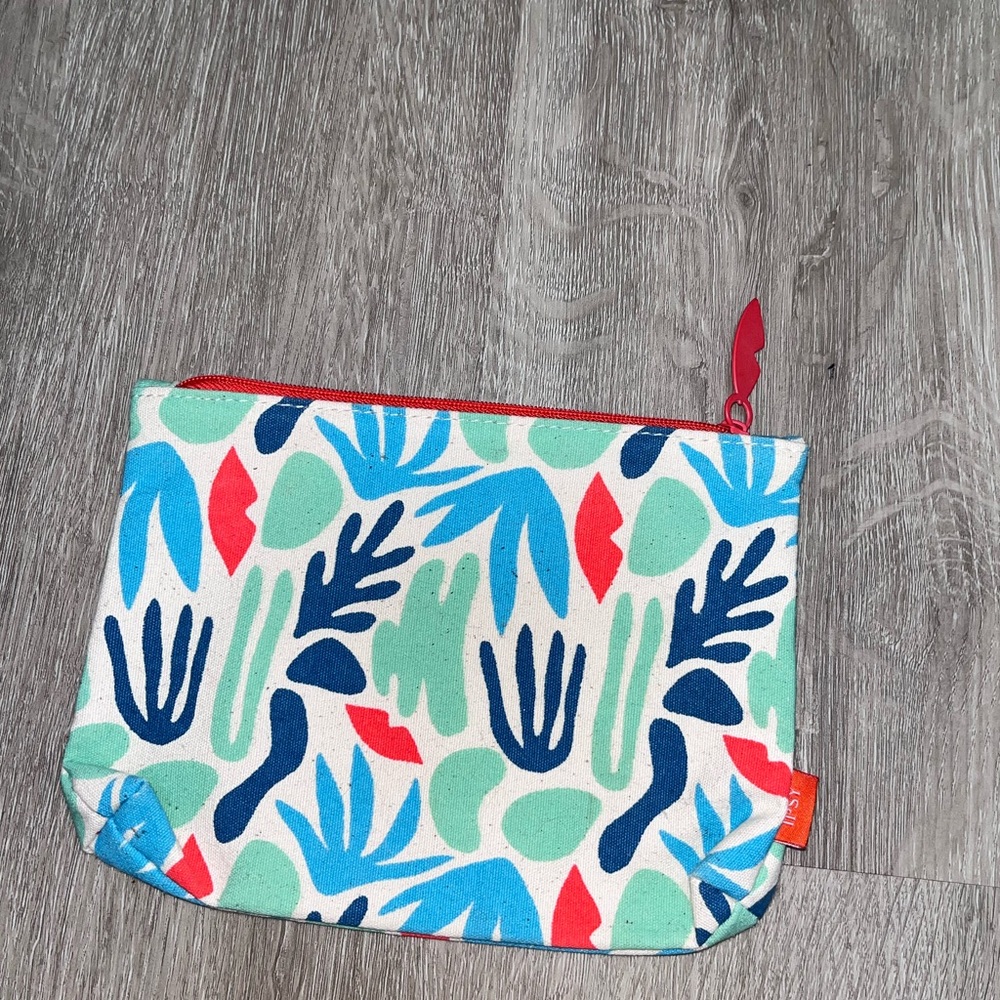 IPSY makeup bag